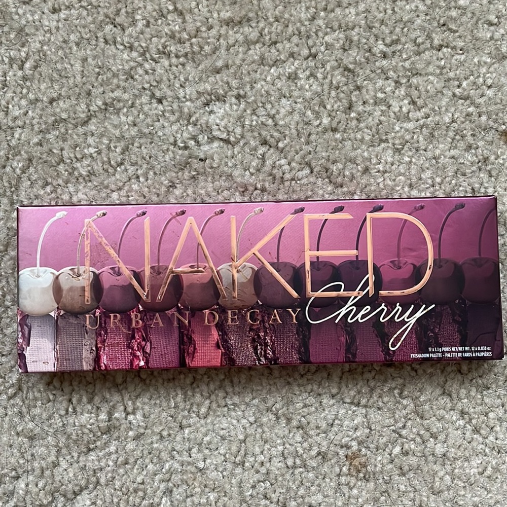 Urban Decay Naked Cherry Eyeshadow Palette